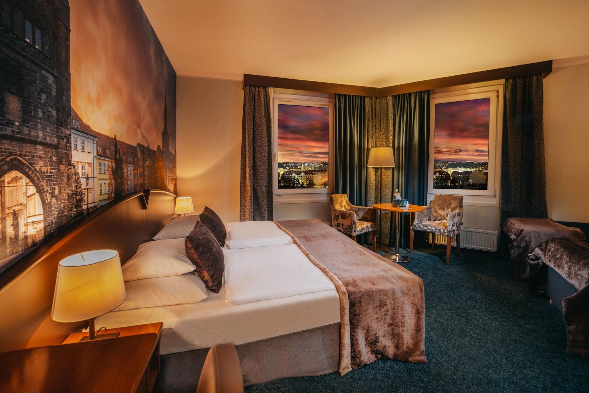 Plaza Prague Hotel - Czech Leading Hotels Bagian luar foto