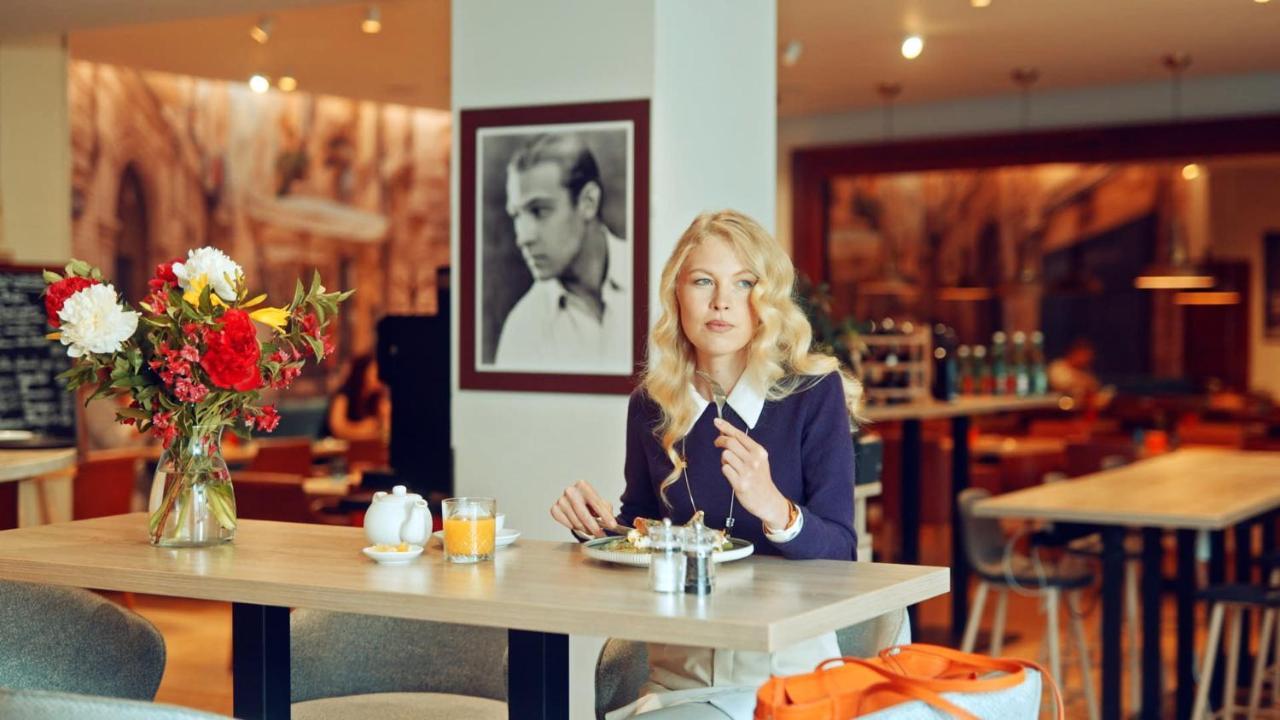 Plaza Prague Hotel - Czech Leading Hotels Bagian luar foto