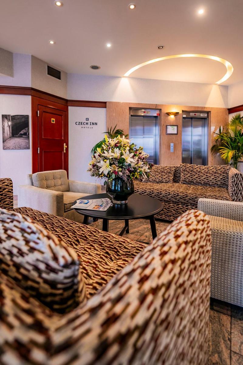 Plaza Prague Hotel - Czech Leading Hotels Bagian luar foto