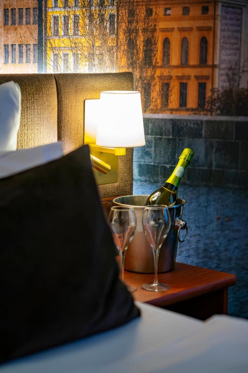 Plaza Prague Hotel - Czech Leading Hotels Bagian luar foto