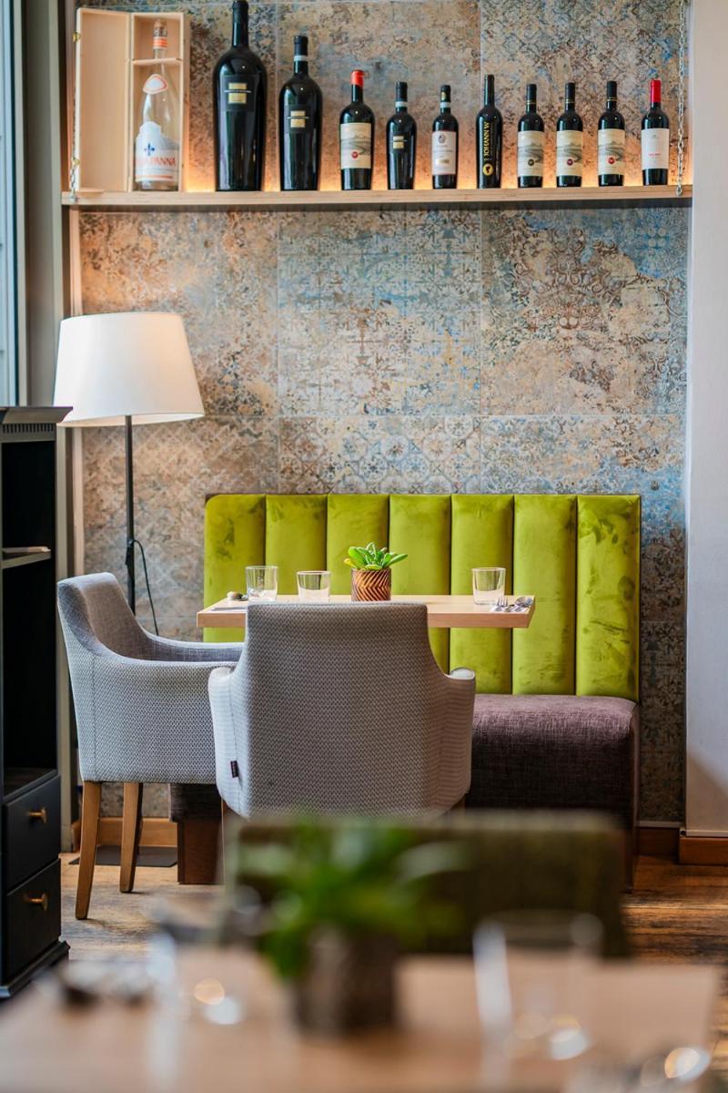 Plaza Prague Hotel - Czech Leading Hotels Bagian luar foto