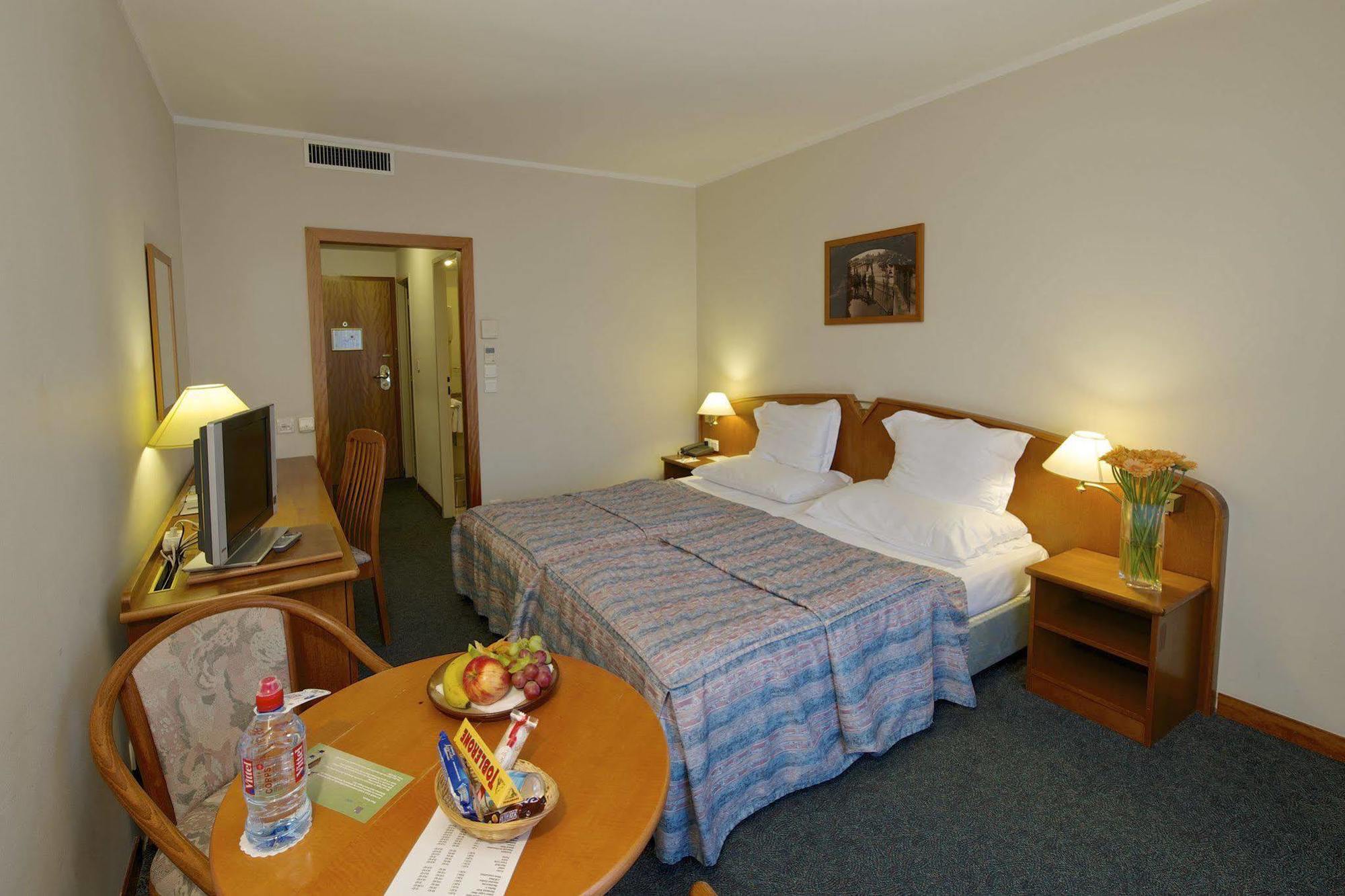 Plaza Prague Hotel - Czech Leading Hotels Bagian luar foto